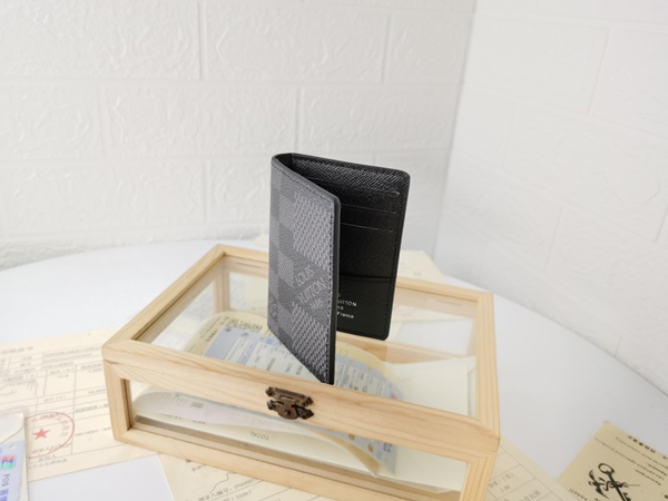 LVコピーウォレット背面デザイン